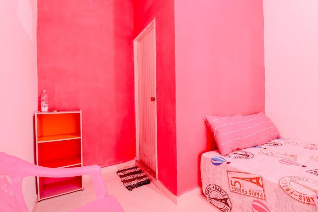 Pinky Guest House Syariah Kota Batu 바투 외부 사진