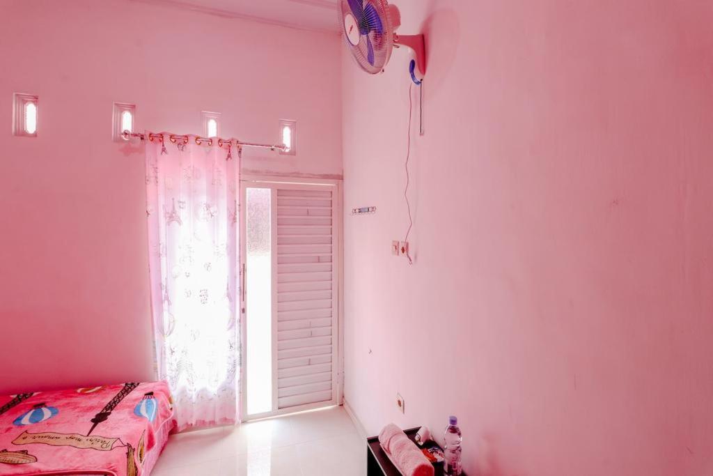 Pinky Guest House Syariah Kota Batu 바투 외부 사진